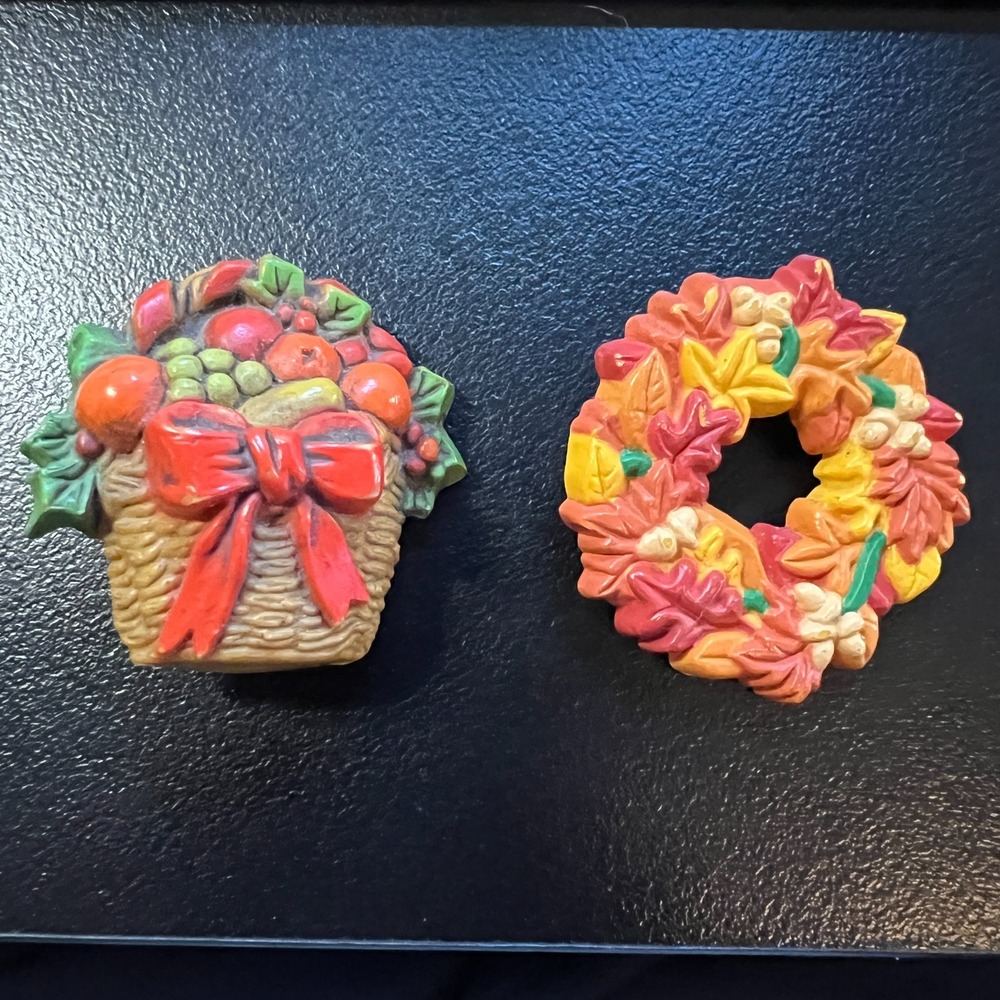 Vintage Fall‎ Harvest Brooch Set Basket and Wreath Autumn Holiday Pins